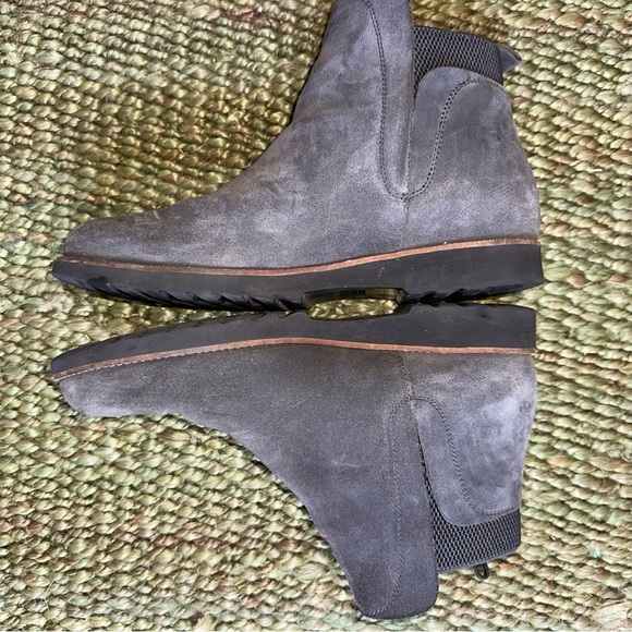 Blondo Perla Waterproof Suede Pull on Gray Boots Rain Snow Size 10 - Picture 5 of 8